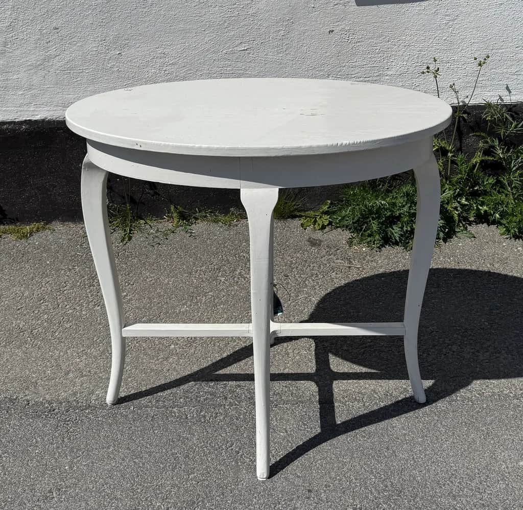 Salongbord – begagnad bord & stolar hos ReFurn Lidingö