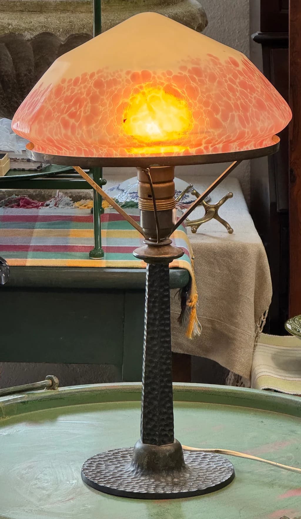 Härlig bordslampa, Jugend