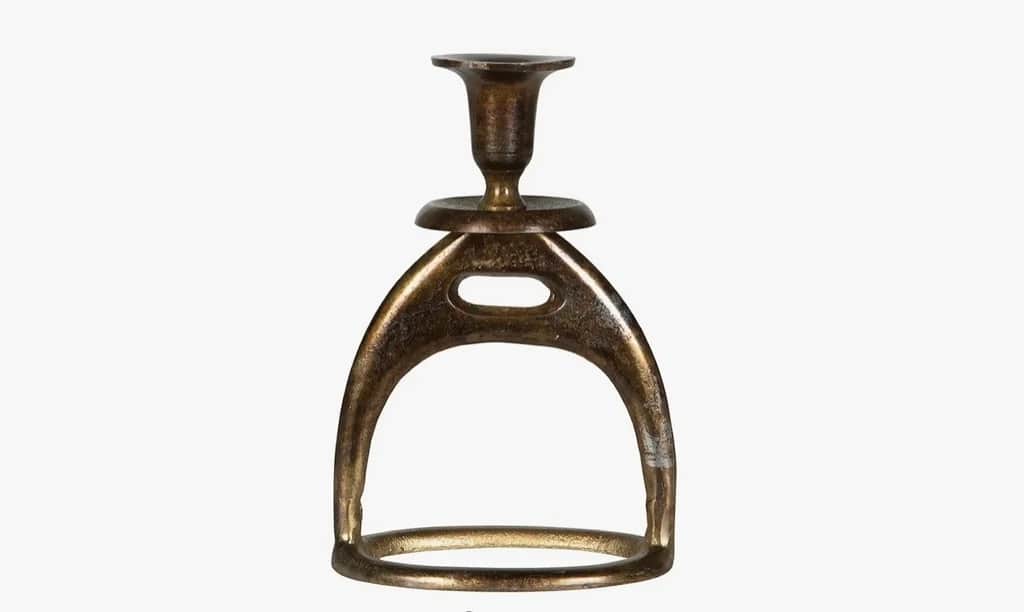 Läcker ljusstake i bränd mässing – begagnad belysning hos ReFurn Lidingö