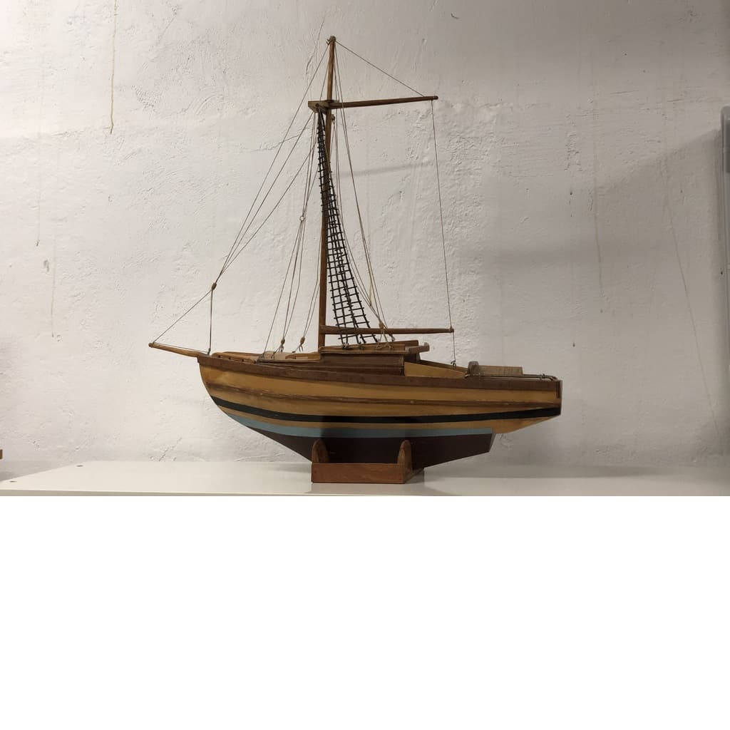 Stor båtmodell