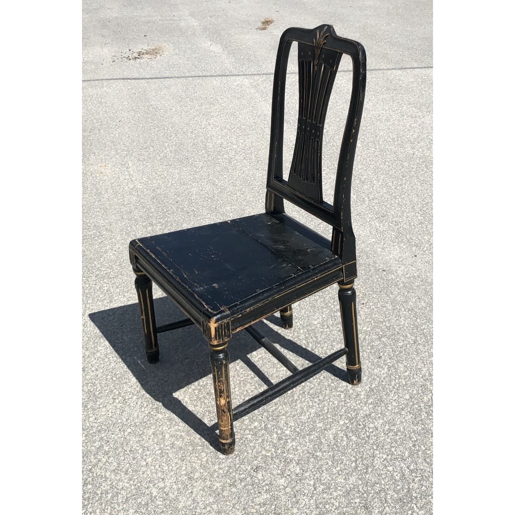 Underbar antik stol 1700-tal