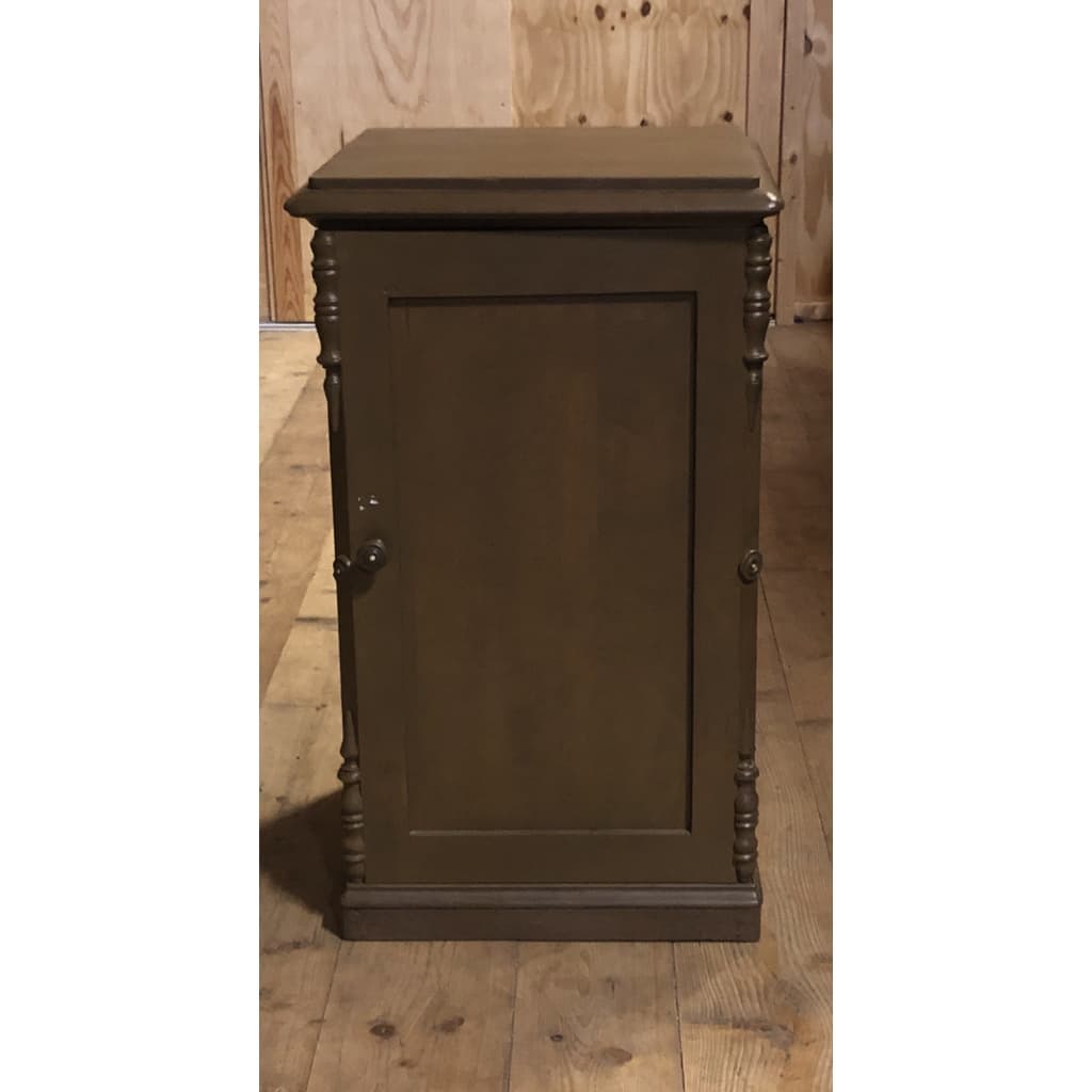 Underbar kommod / sängbord