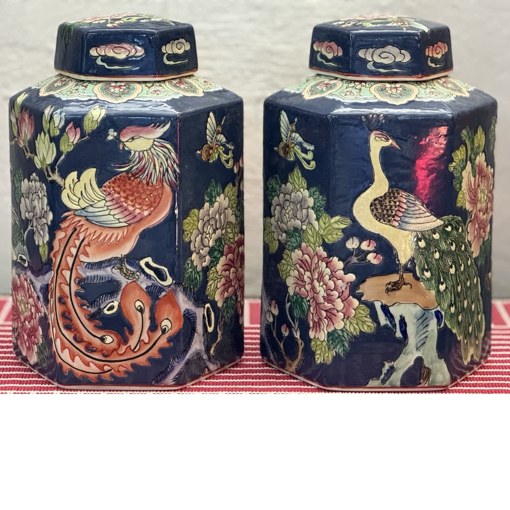 Ett par hexagonala Ginger Jars, Famille rose Blue, Kina