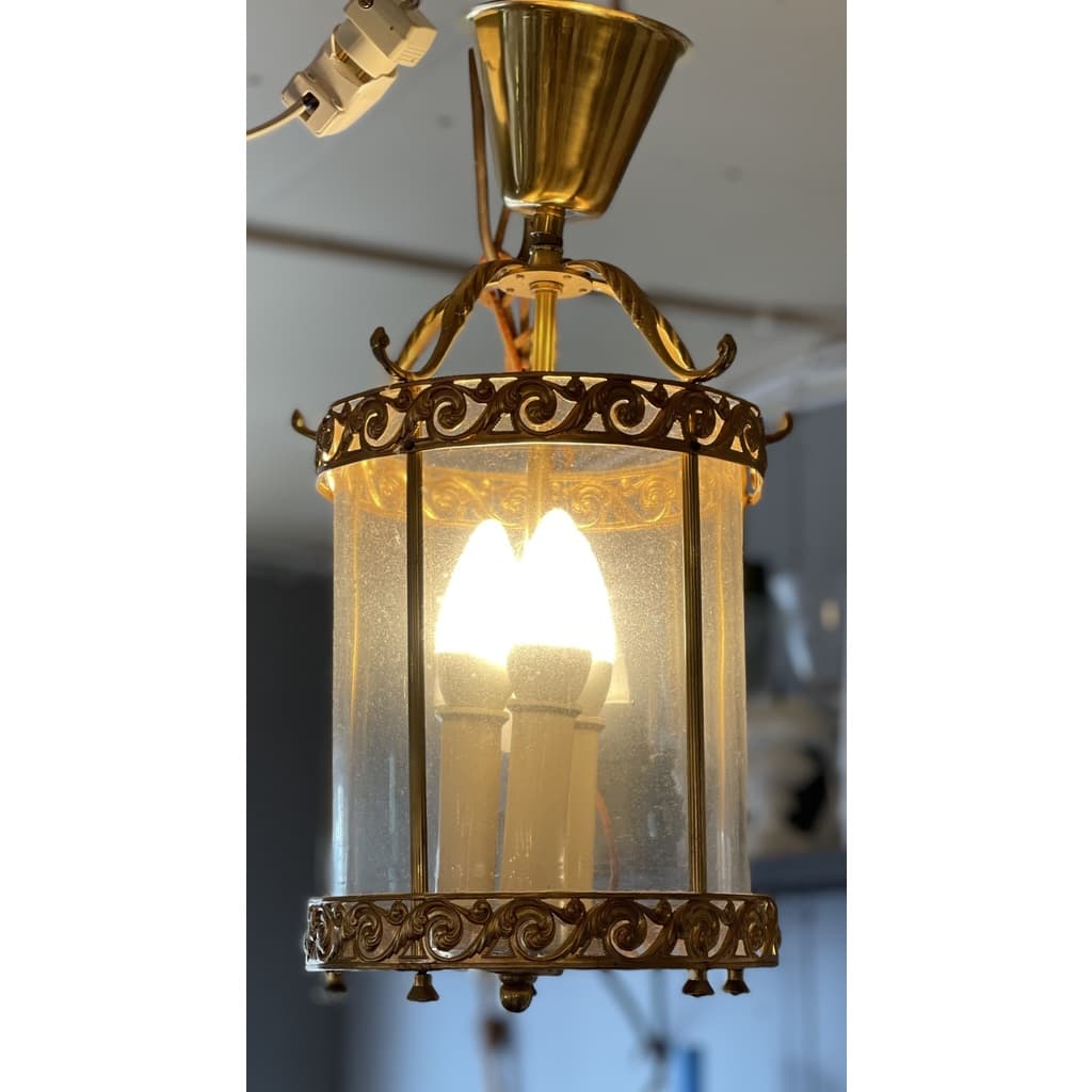 Vacker taklampa/ lykta, glas och mässing