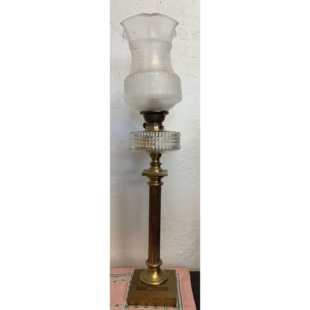 Vacker fotogenlampa, Skultuns, 1800 tal – begagnad belysning hos ReFurn Lidingö